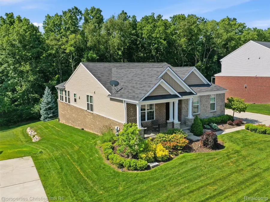 30243 Macintosh Lane, New Hudson, MI 48165 - #2