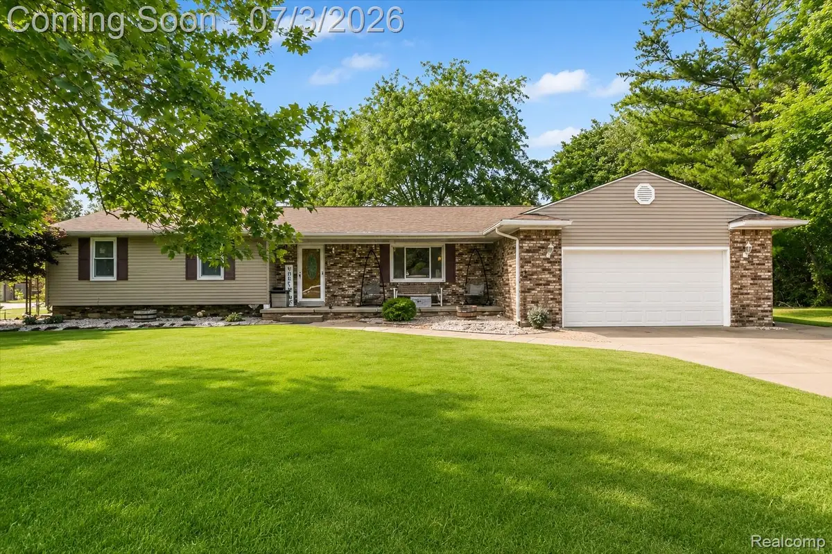 6514 Luanne Drive, Flushing, MI 48433 - #1