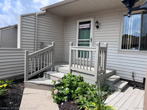 61958 Ticonderoga Drive, SouthLyon, MI 48178