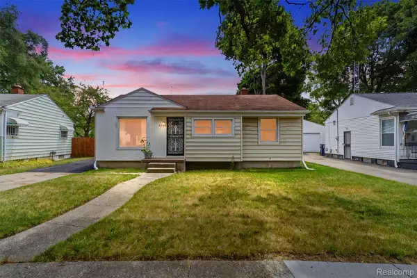 4722 Birchcrest Drive, Flint, MI 48504