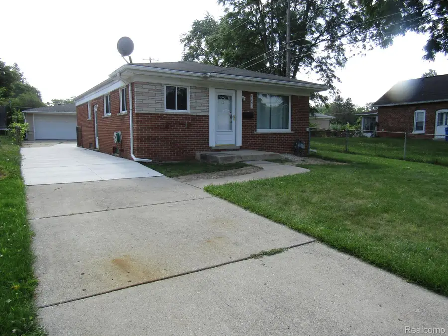 8160 Fenton, Dearborn Heights, MI 48127 - #2