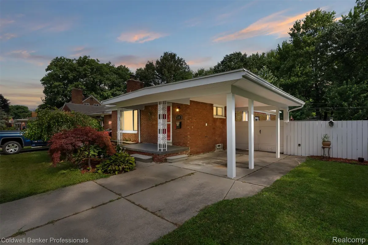 22101 Mauer Street, Saint Clair Shores, MI 48080 - #1