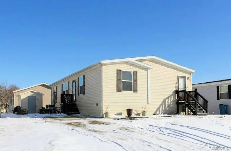 25843 Loudon, Brownstown, MI 48134 - #2