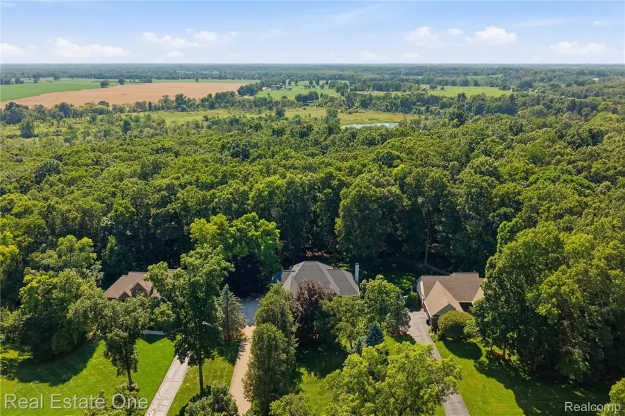 472 Timbermill Lane, Howell, MI 48843 - #2