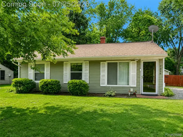 2906 James Road, AuburnHills, MI 48326