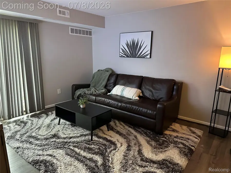 270 E 13 Mile Road #34, Madison Heights, MI 48071 - #3