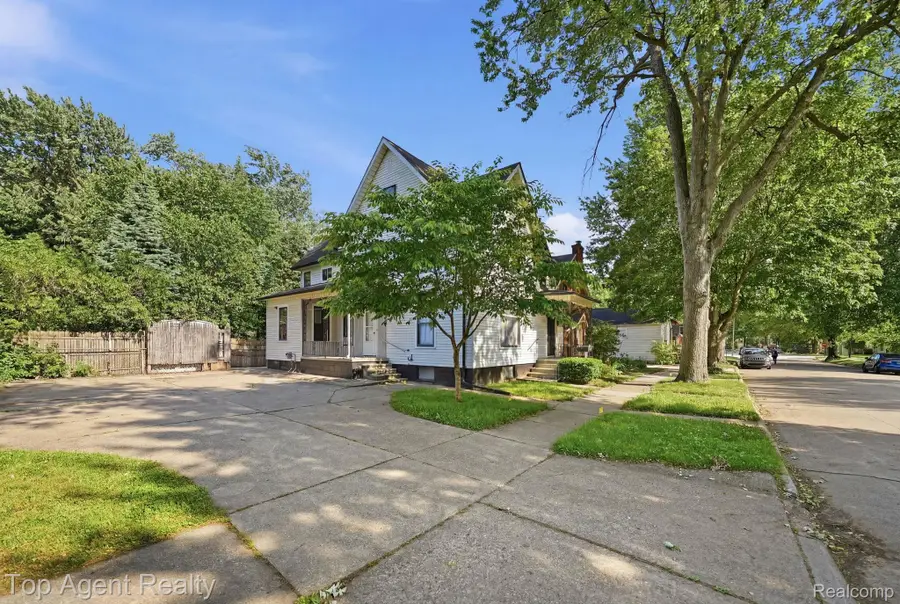 74 Washington Street, Mount Clemens, MI 48043 - #3