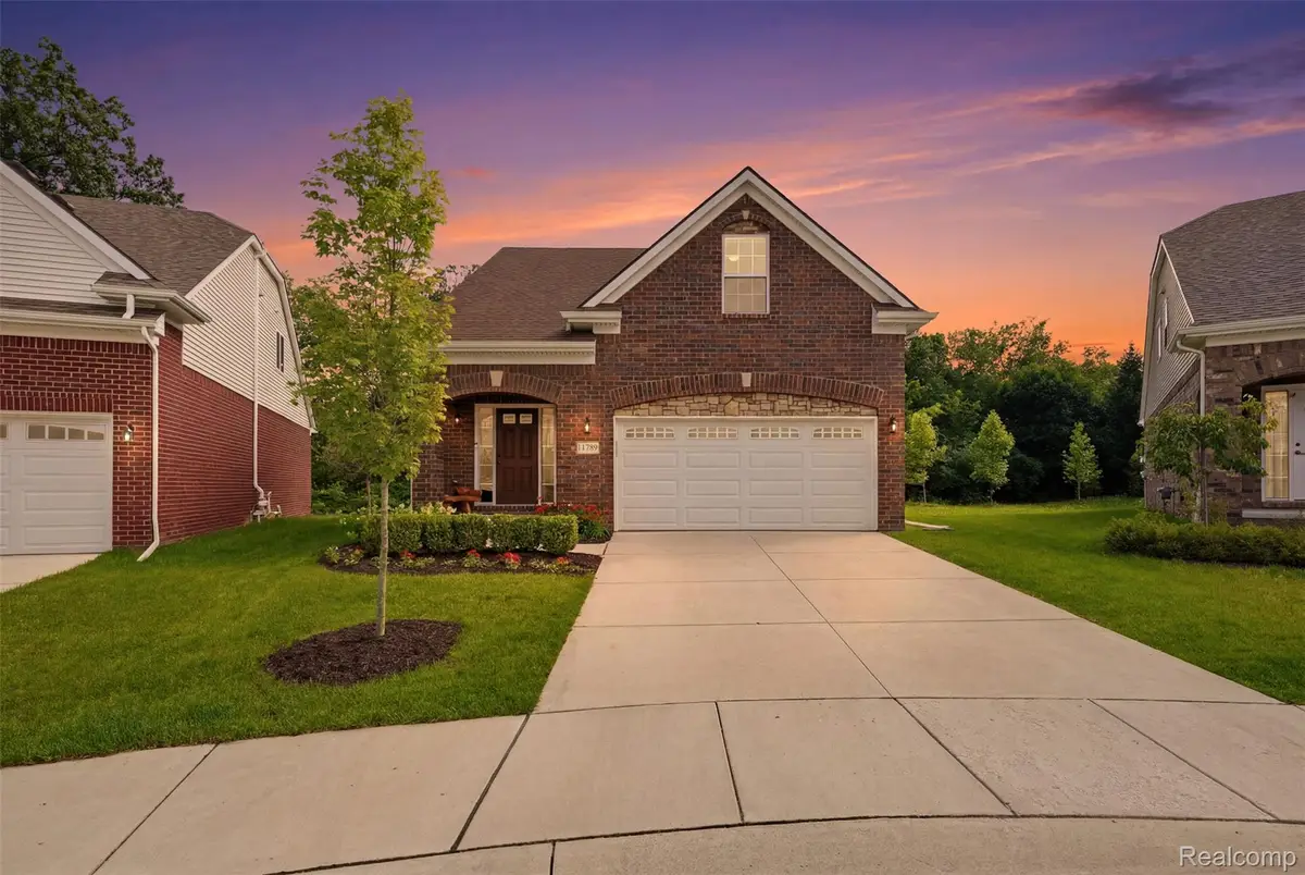 11789 Hines Place Drive, Livonia, MI 48150 - #1
