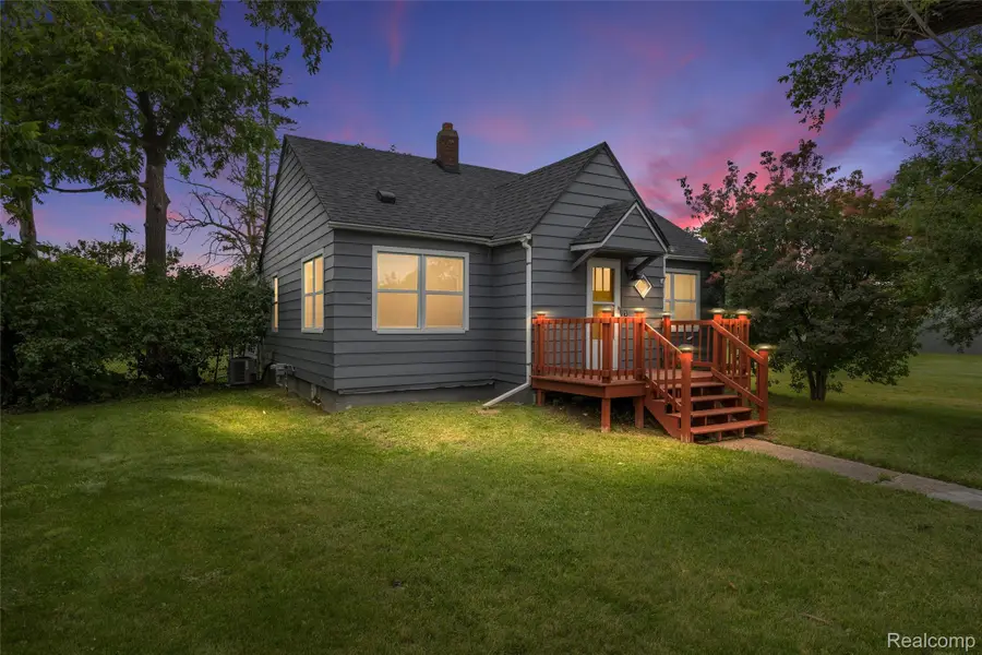 33065 Garfield Road, Fraser, MI 48026 - #2