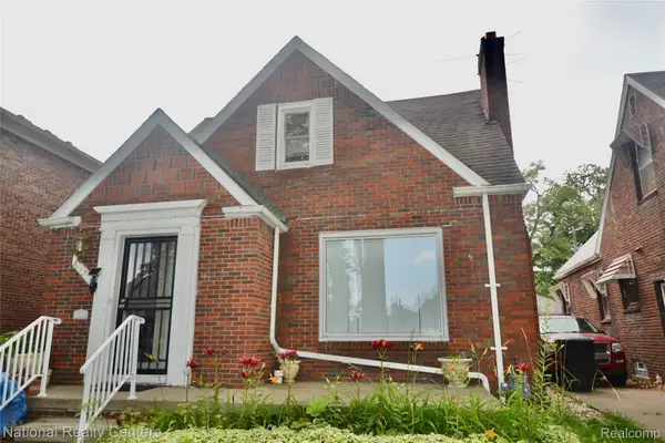 8267 Carlin Street, Detroit, MI 48228