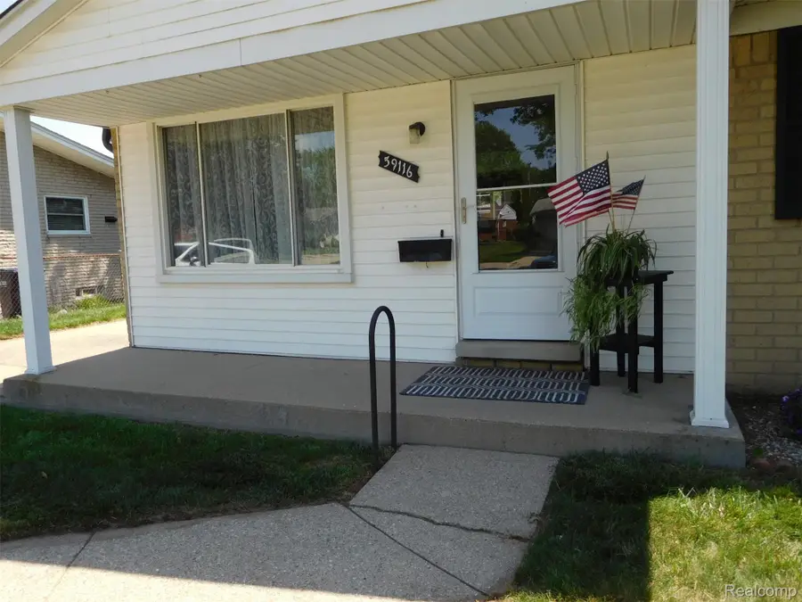 39116 Lea Court, Sterling Heights, MI 48313 - #3