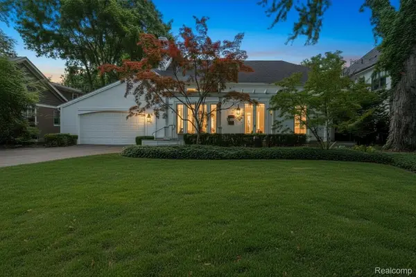 209 Chesterfield Avenue, Birmingham, MI 48009