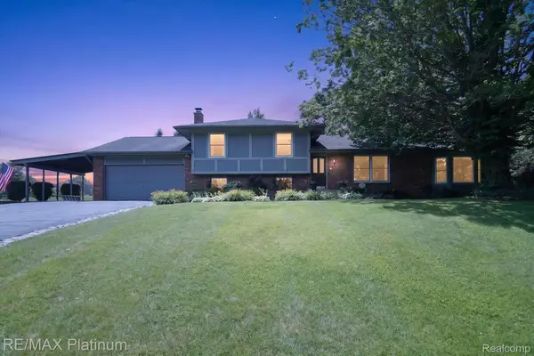 13365 N Territorial Road, Gregory, MI 48137