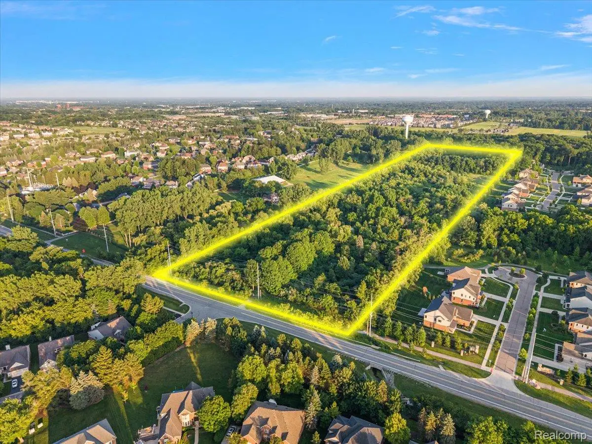 48151 6 Mile Road, Northville, MI 48168 - #1