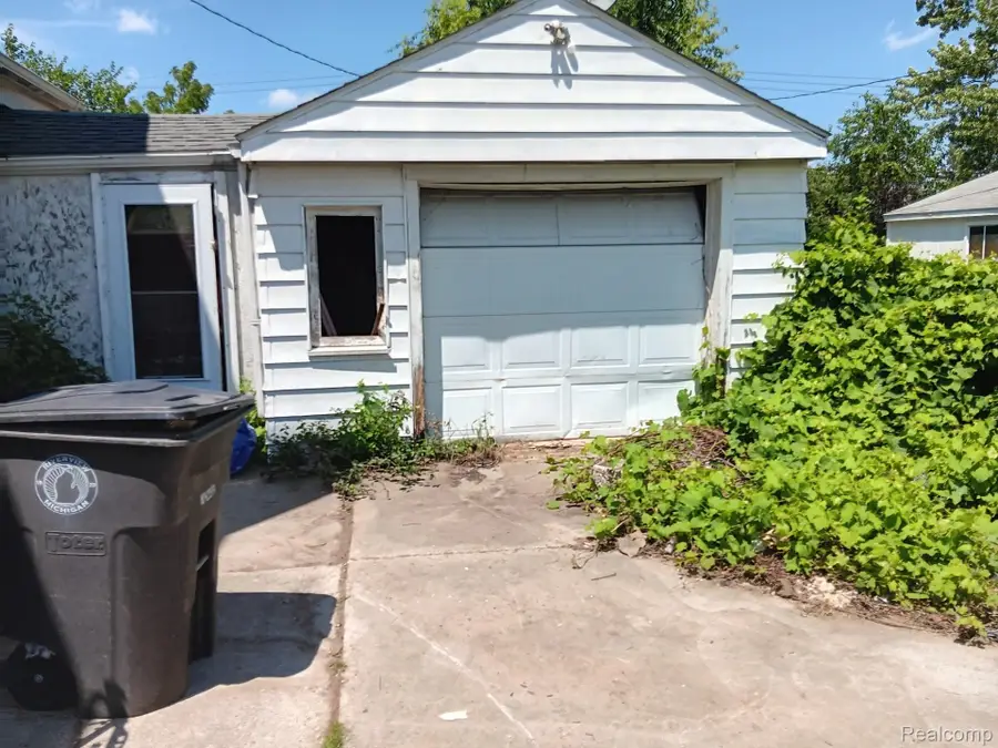 11930 Garfield Street, Riverview, MI 48193 - #2