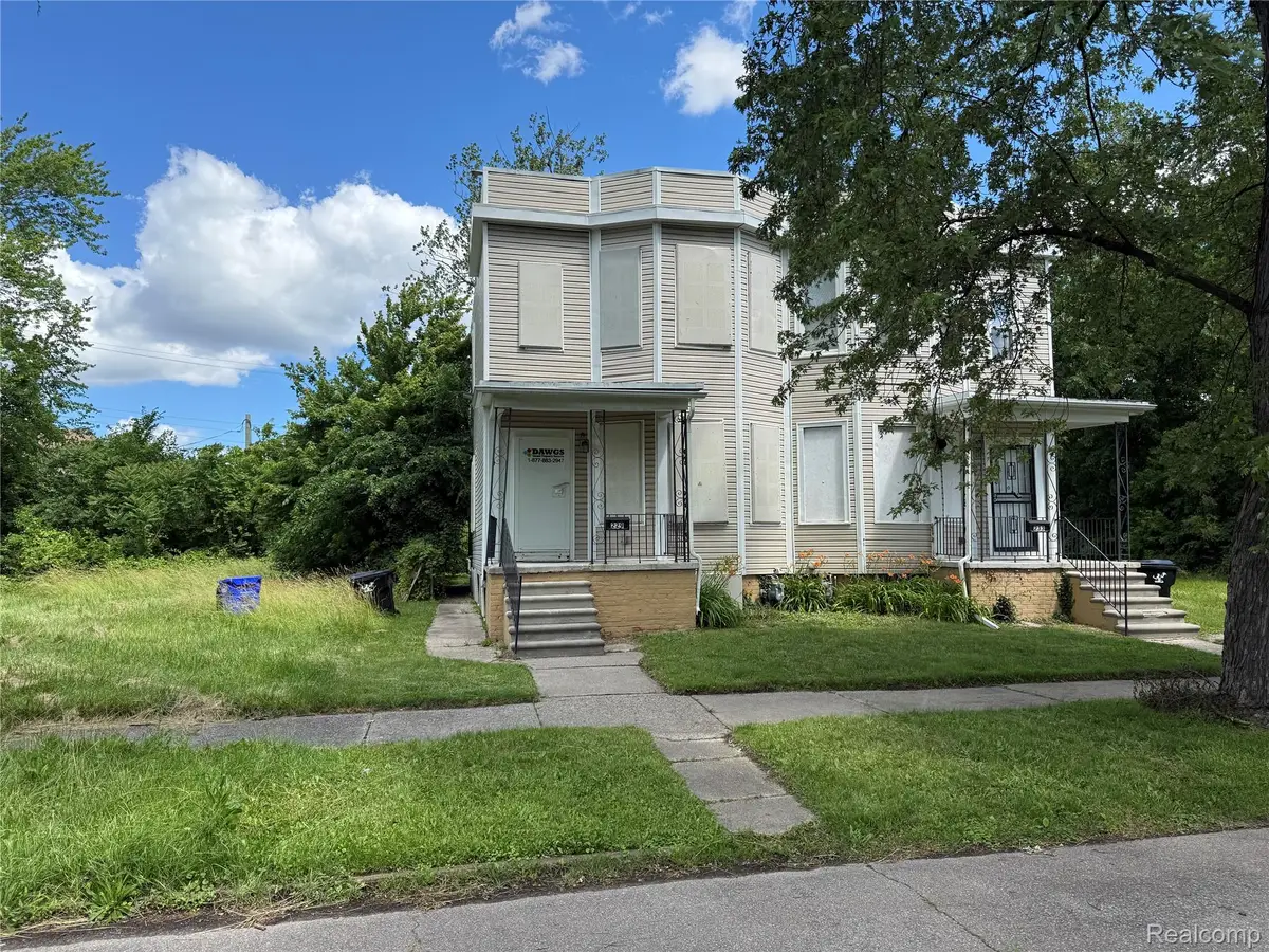 229 Leicester Court, Detroit, MI 48202 - #1