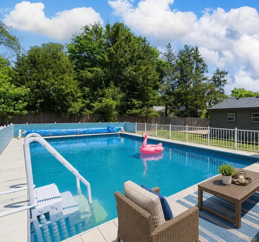 4069 Loch Drive, Highland, MI 48357 - #2