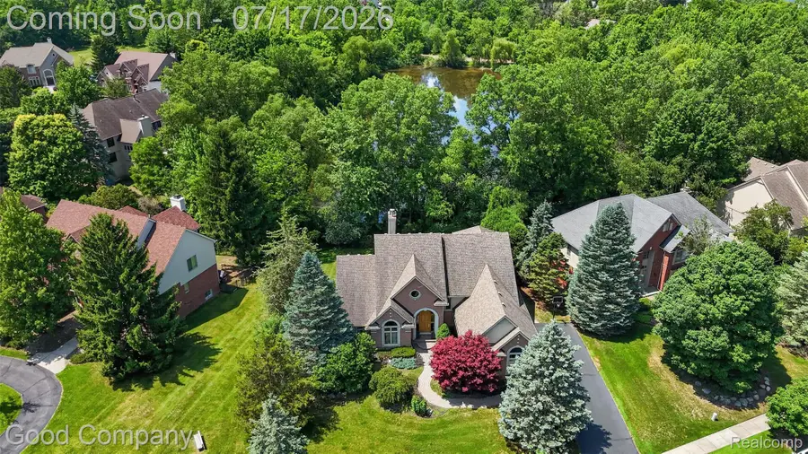 6698 Carlyle Court, West Bloomfield, MI 48322 - #2