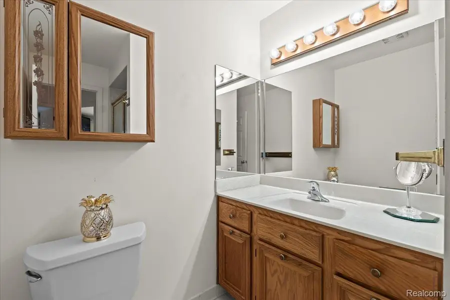 42158 Blossom Lane, Clinton Township, MI 48038 - #2