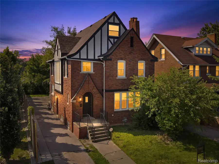 1945 Atkinson Street, Detroit, MI 48206 - #2