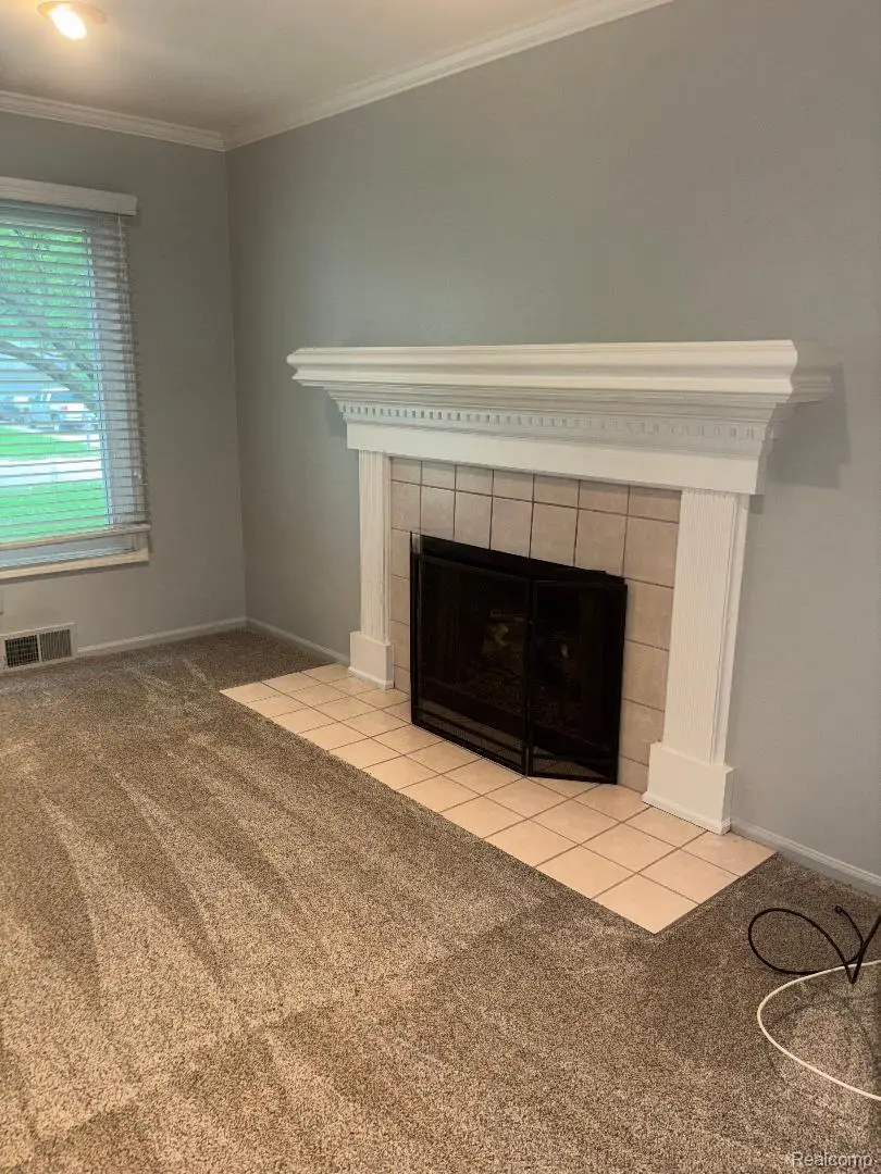 36715 Paddock Drive, Clinton Township, MI 48035 - #2
