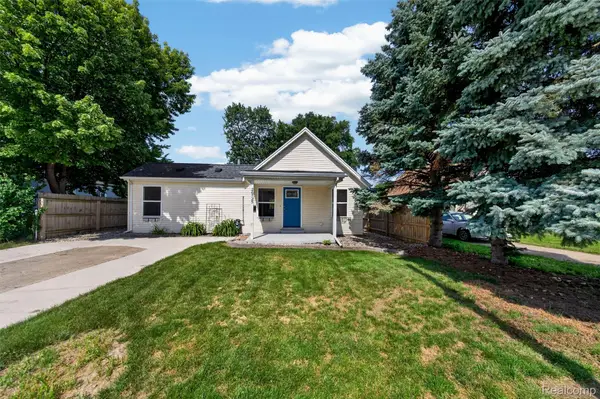 26725 Palmer Blvd, MadisonHeights, MI 48071
