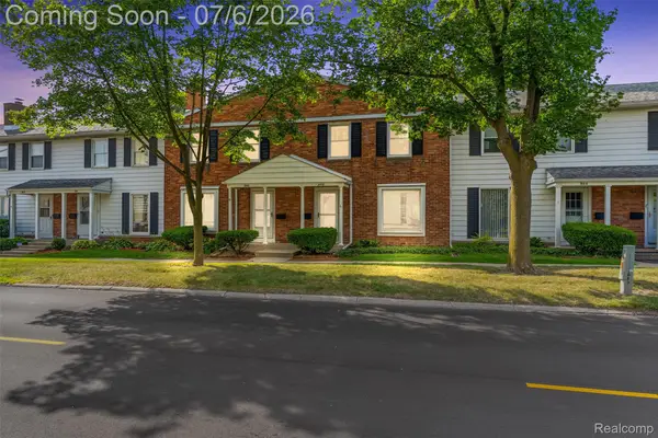 906 E Kearsley Street, Flint, MI 48503