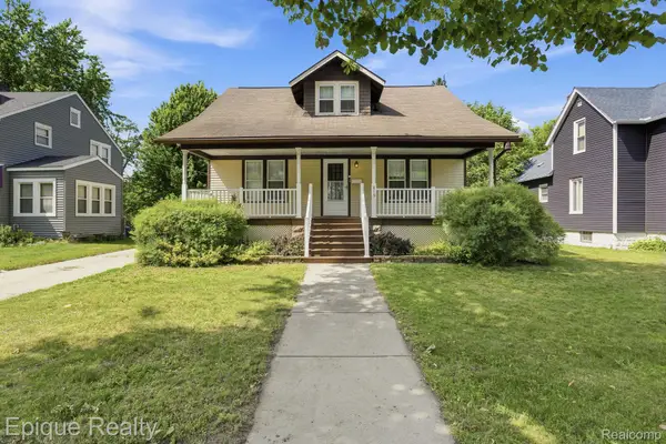 819 Tunnel Street, PortHuron, MI 48060
