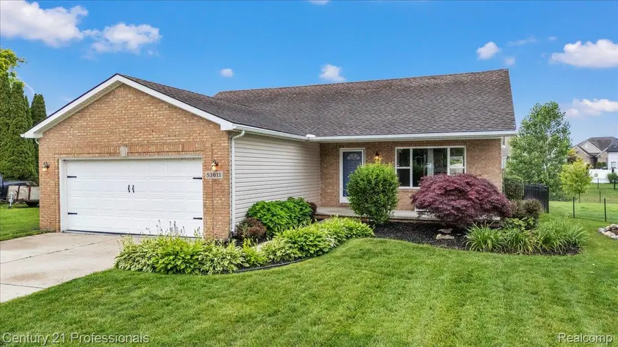 53611 County Line Road, New Baltimore, MI 48047 - #2