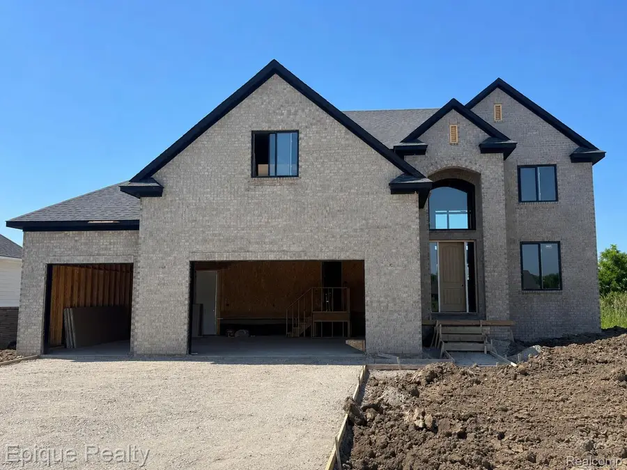 29760 Red Fox Lane, Chesterfield, MI 48047 - #2