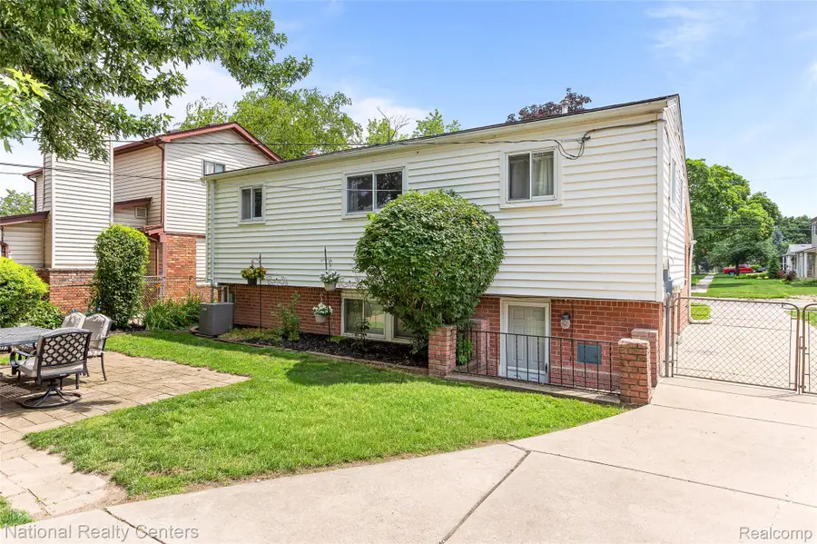 1361 Langley Boulevard, Clawson, MI 48017 - #2