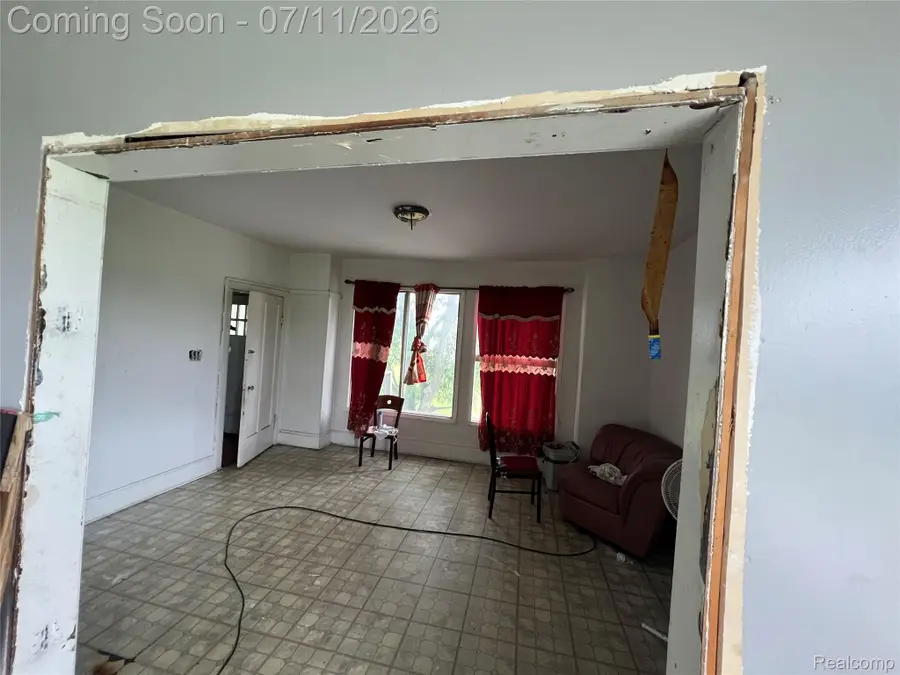 6044 Vancourt Street, Detroit, MI 48210 - #3