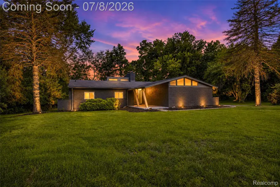 4469 Chamberlain Drive, Bloomfield, MI 48301 - #2