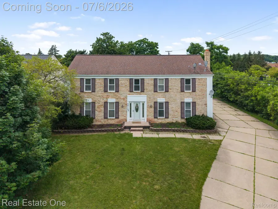 5510 Greenbriar Drive, West Bloomfield, MI 48322 - #2