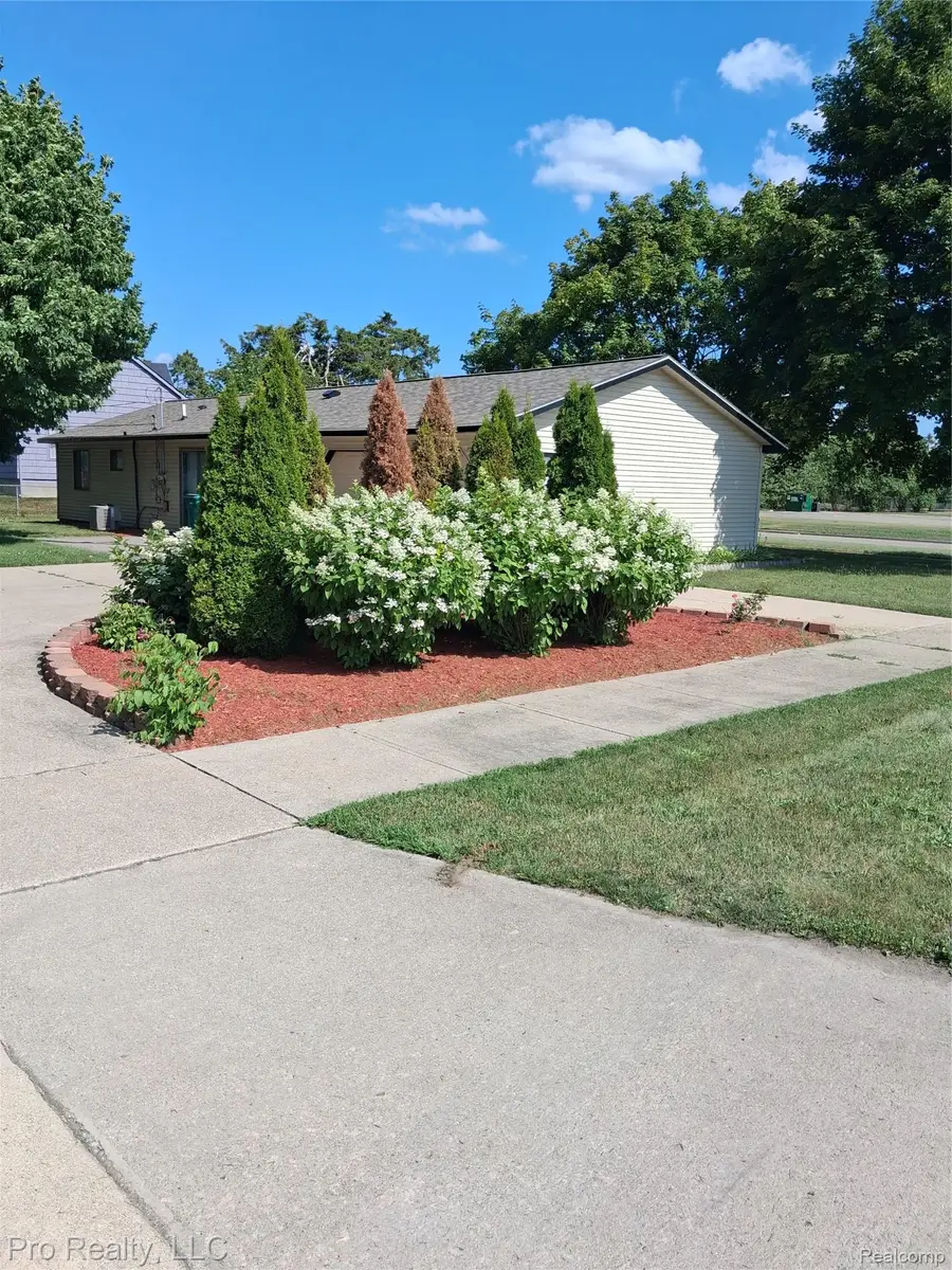 2219 Lakeview Avenue, Ypsilanti, MI 48198 - #3