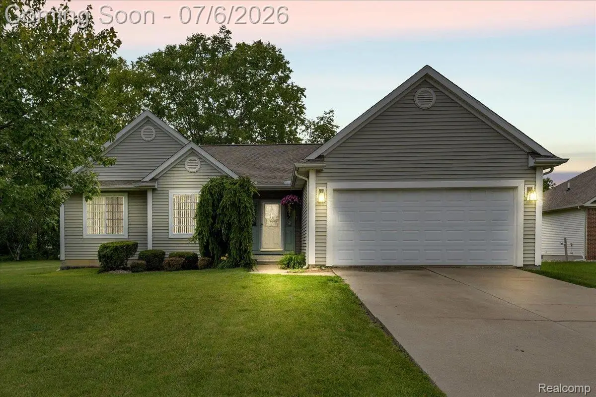 4436 Maplewood Meadows Avenue, Burton, MI 48439 - #1