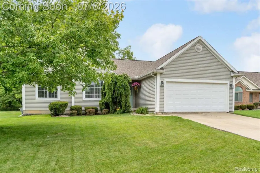 4436 Maplewood Meadows Avenue, Burton, MI 48439 - #3