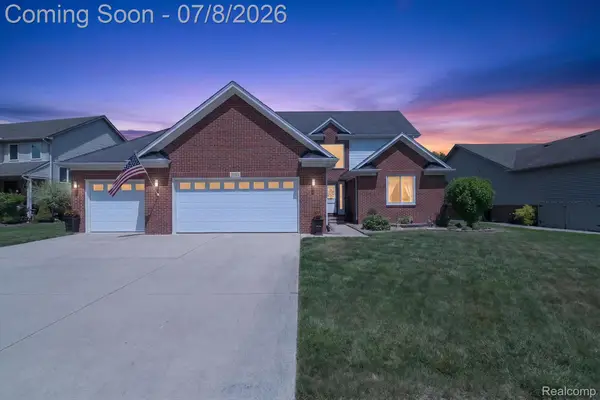 23313 Crescent Ridge Drive, NewBoston, MI 48164