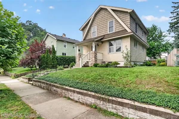 909 Fernwood Road, RoyalOak, MI 48067