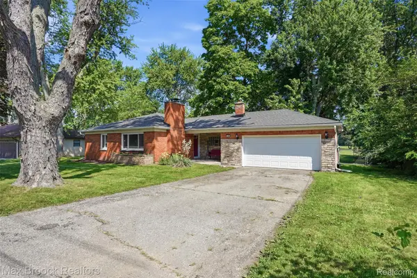 2444 Anders Drive, Waterford, MI 48329