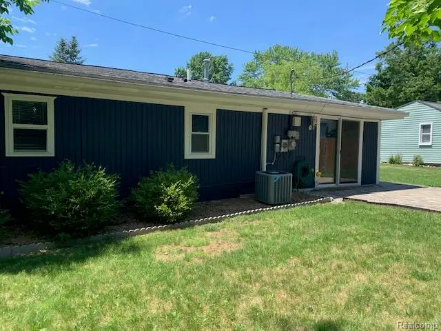 18334 Irving Street, Livonia, MI 48152 - #3