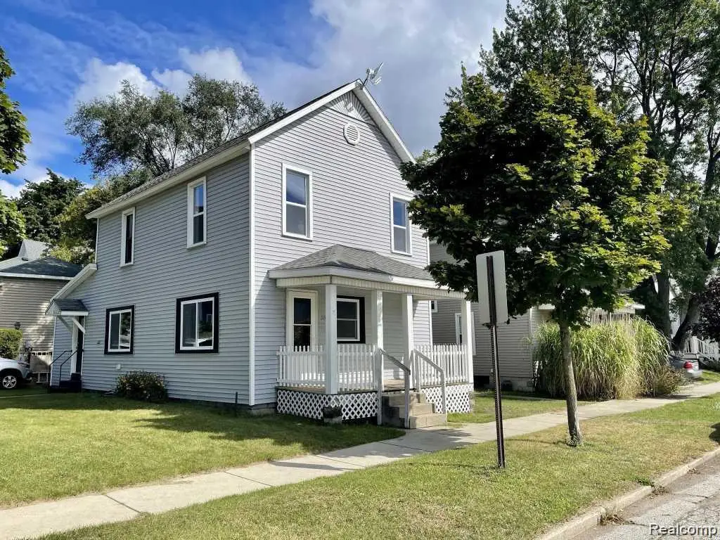 310 W Court Street, Ludington, MI 49431 - #1