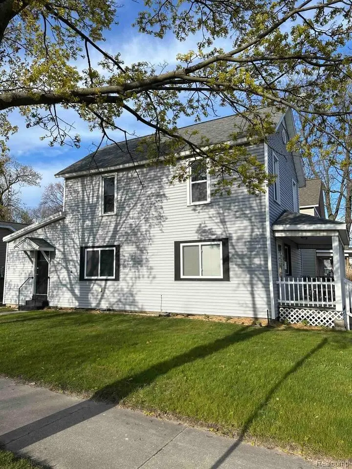 310 W Court Street, Ludington, MI 49431 - #2
