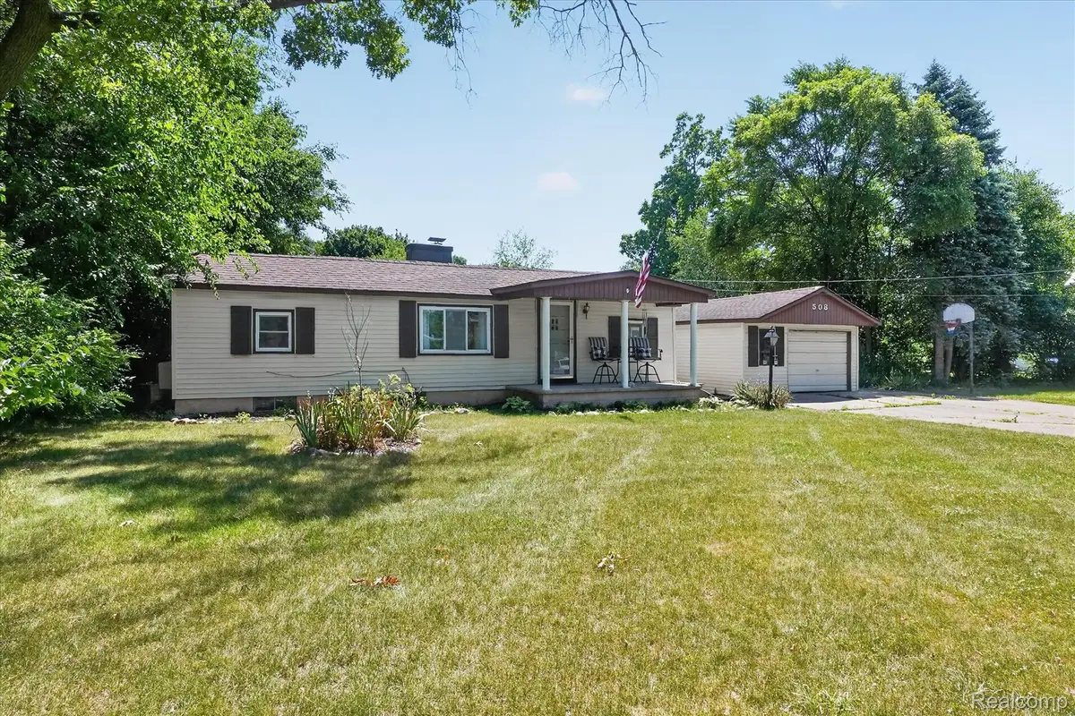 508 Deland Road, Flushing, MI 48433 - #1