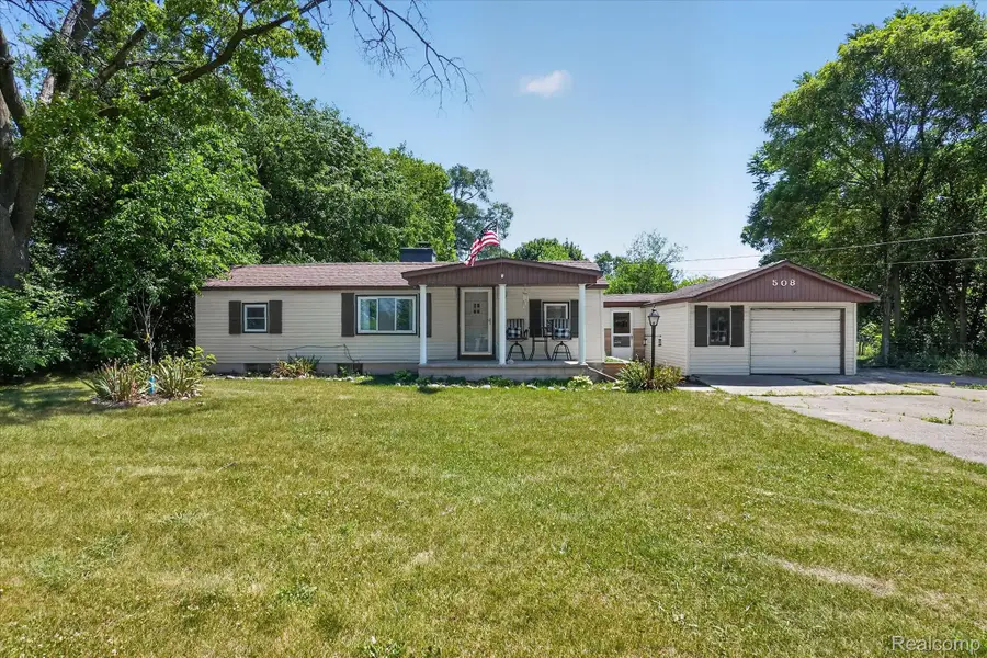 508 Deland Road, Flushing, MI 48433 - #2
