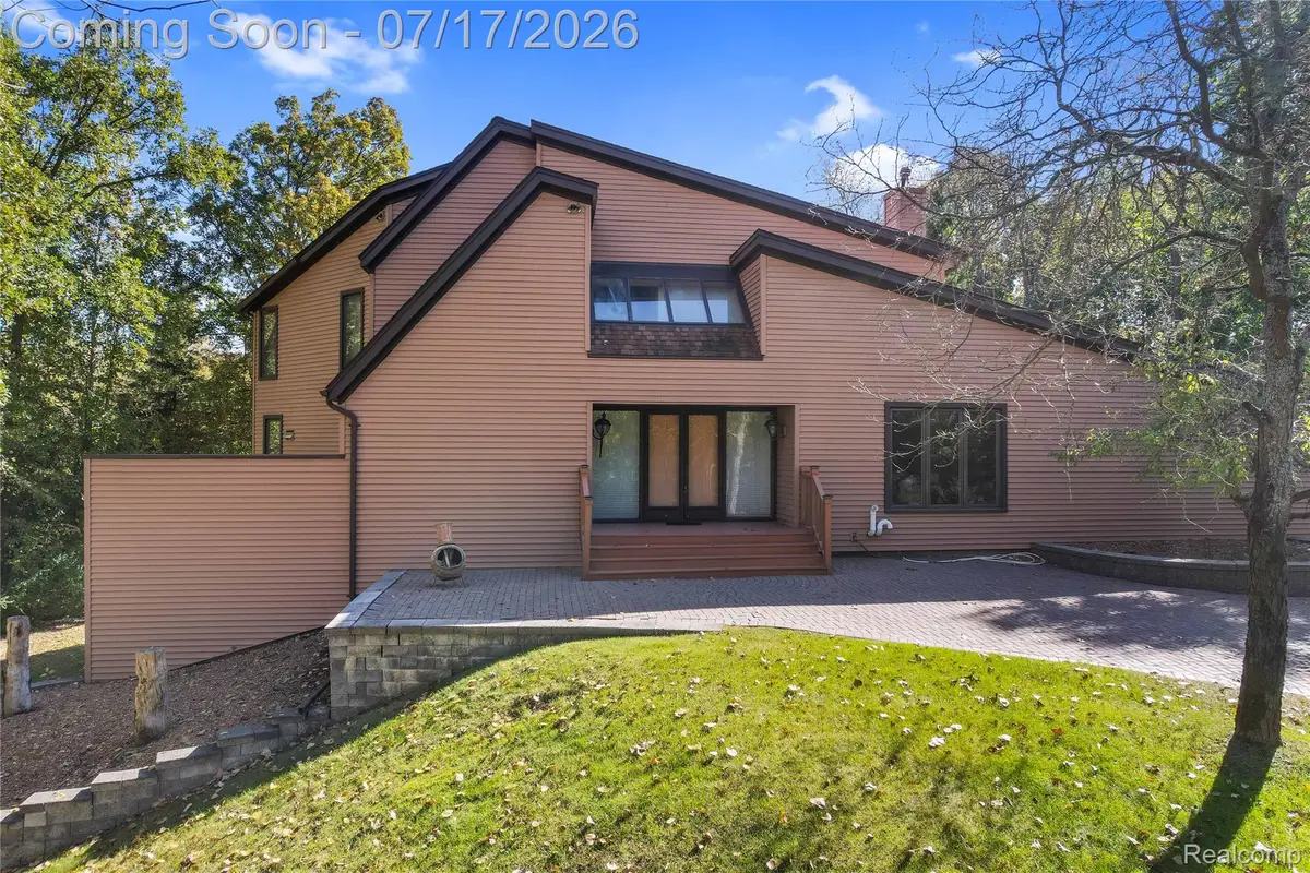 5685 Paint Valley Drive, Rochester, MI 48306 - #1