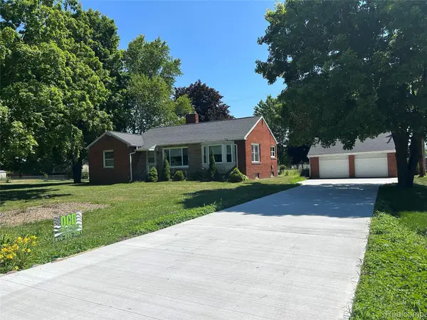 11039 Torrey Road, Fenton, MI 48430