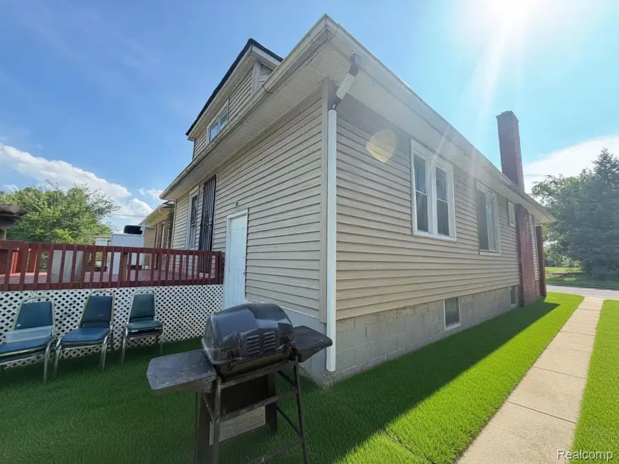 9940 Manor Street, Detroit, MI 48204 - #2