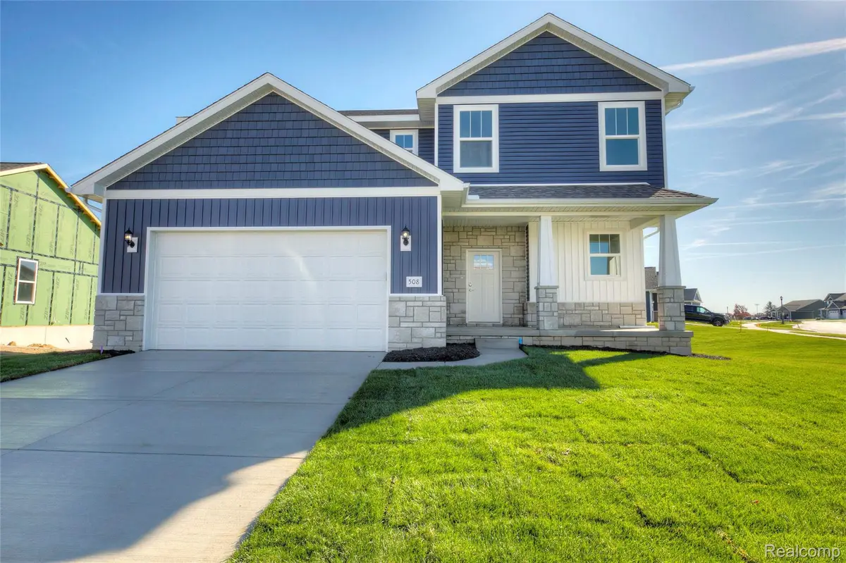 MOH 123 Gambrel Ln, Howell, MI 48843 - #1