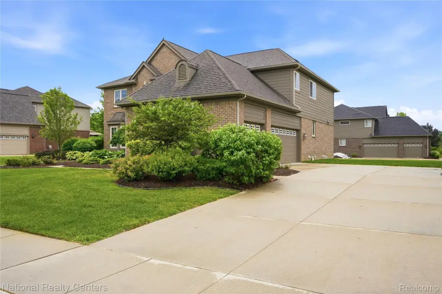 52347 Ferndale Drive, Northville, MI 48167 - #3
